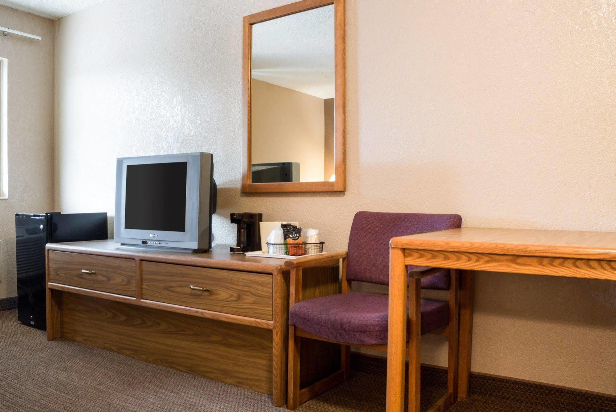Rodeway Inn Fargo Eksteriør bilde
